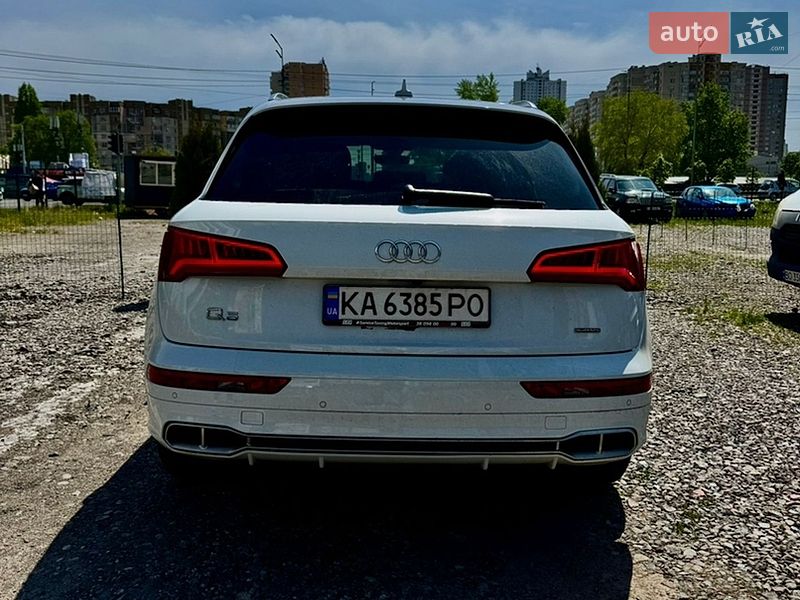 Внедорожник / Кроссовер Audi Q5 2019 в Киеве