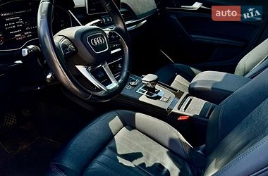 Внедорожник / Кроссовер Audi Q5 2019 в Киеве