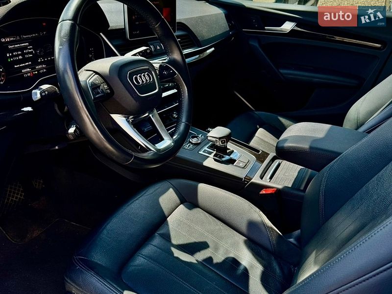 Внедорожник / Кроссовер Audi Q5 2019 в Киеве