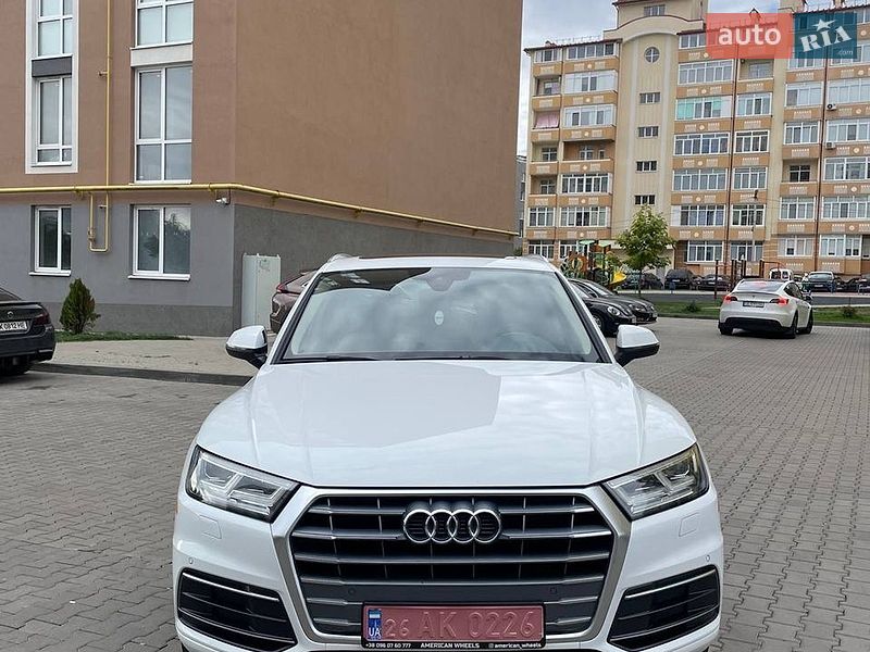 Внедорожник / Кроссовер Audi Q5 2017 в Киеве