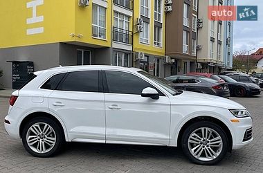 Внедорожник / Кроссовер Audi Q5 2017 в Киеве