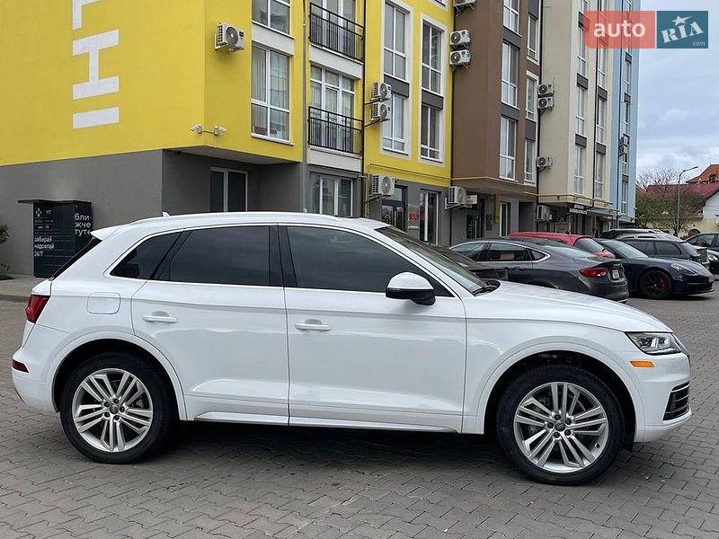 Внедорожник / Кроссовер Audi Q5 2017 в Киеве