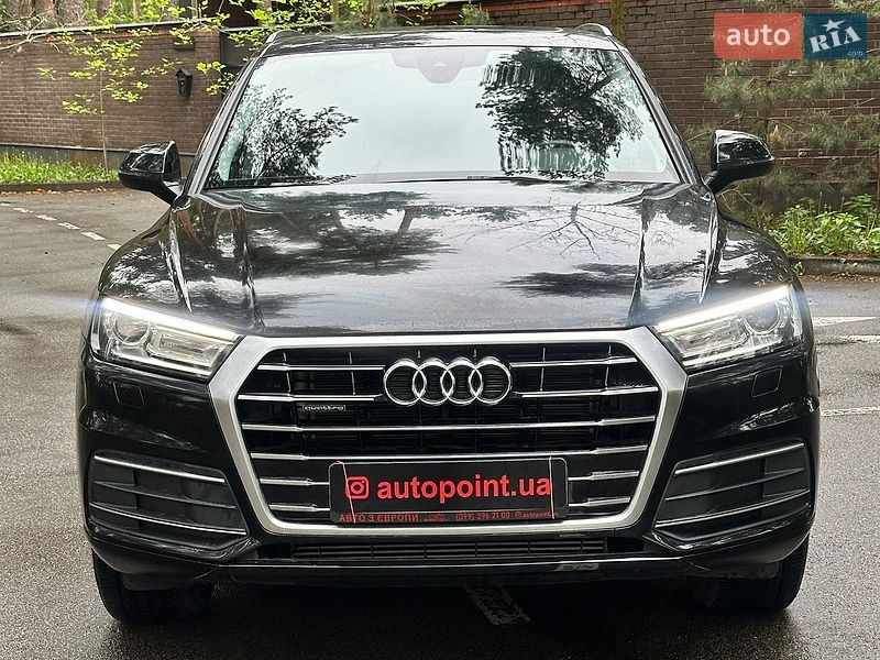 Внедорожник / Кроссовер Audi Q5 2018 в Белогородке