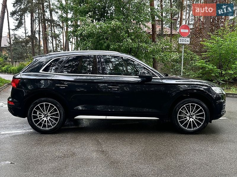 Внедорожник / Кроссовер Audi Q5 2018 в Белогородке