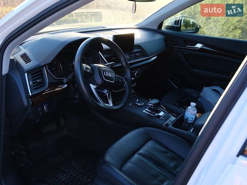 Внедорожник / Кроссовер Audi Q5 2019 в Киеве