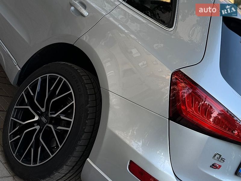 Внедорожник / Кроссовер Audi Q5 2014 в Павлограде