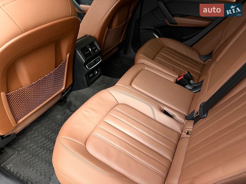 Внедорожник / Кроссовер Audi Q5 2021 в Львове