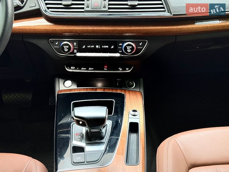 Внедорожник / Кроссовер Audi Q5 2021 в Львове