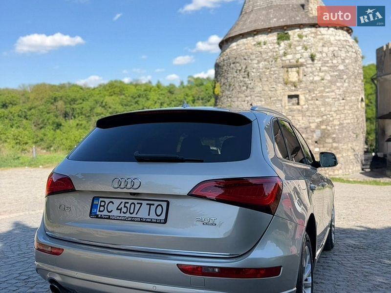 Внедорожник / Кроссовер Audi Q5 2014 в Каменец-Подольском
