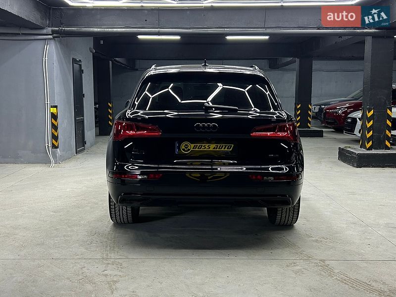 Внедорожник / Кроссовер Audi Q5 2019 в Черновцах
