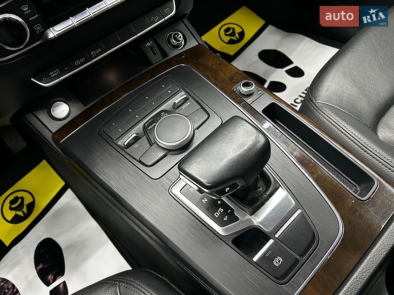 Внедорожник / Кроссовер Audi Q5 2019 в Черновцах