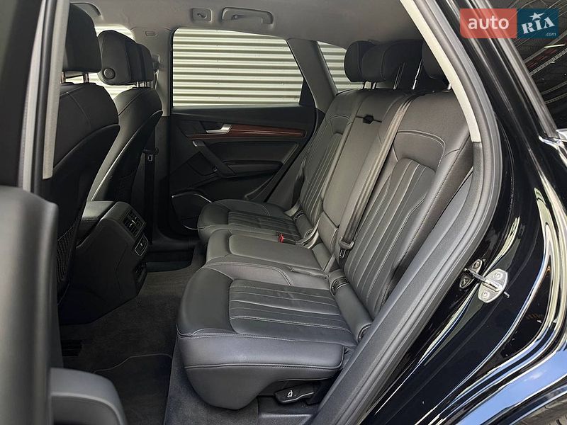 Позашляховик / Кросовер Audi Q5 2022 в Києві