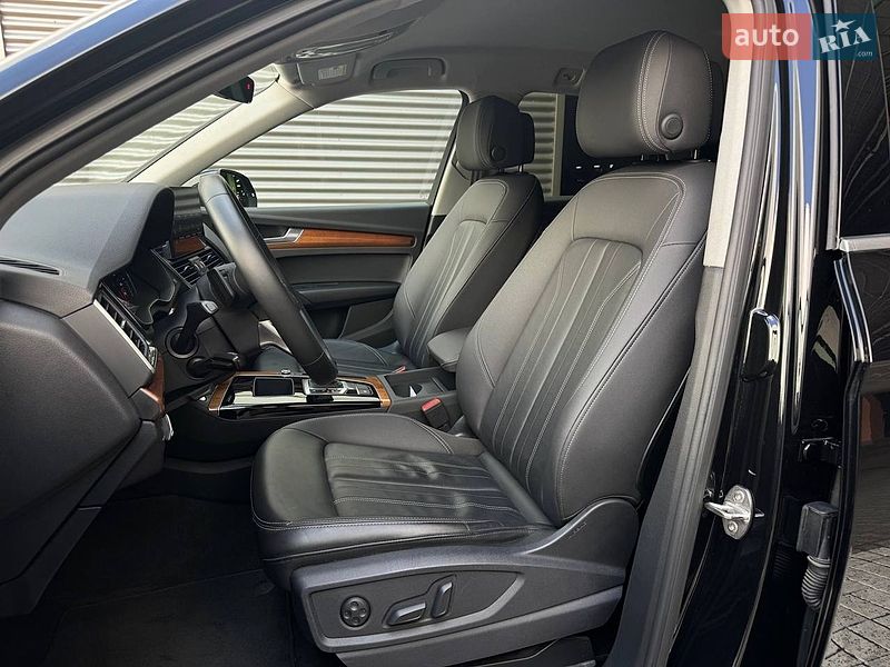 Позашляховик / Кросовер Audi Q5 2022 в Києві