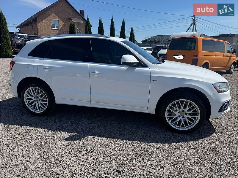 Позашляховик / Кросовер Audi Q5 2016 в Луцьку