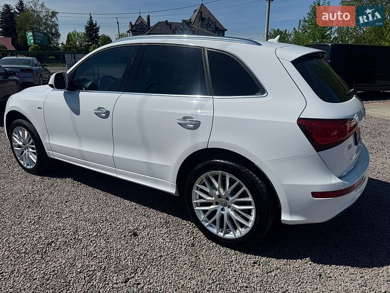 Позашляховик / Кросовер Audi Q5 2016 в Луцьку