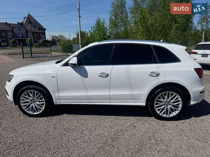 Позашляховик / Кросовер Audi Q5 2016 в Луцьку