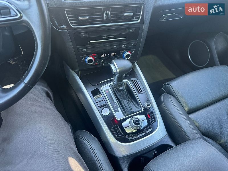 Позашляховик / Кросовер Audi Q5 2016 в Луцьку
