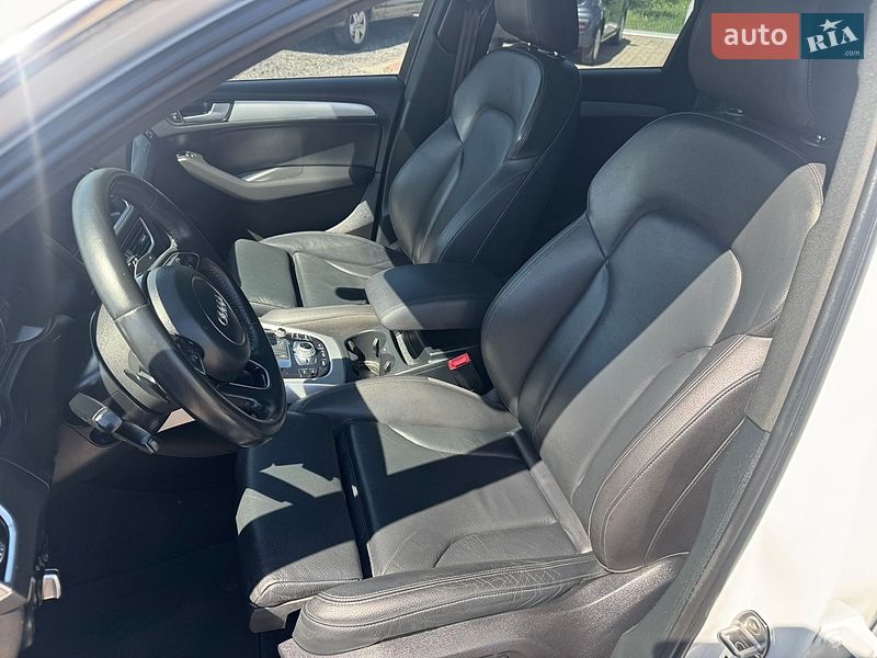 Позашляховик / Кросовер Audi Q5 2016 в Луцьку