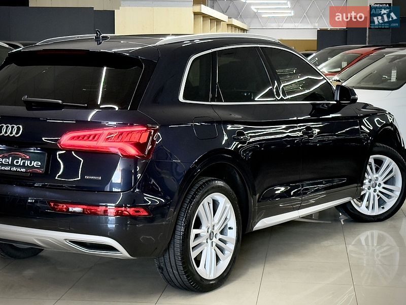 Внедорожник / Кроссовер Audi Q5 2019 в Николаеве