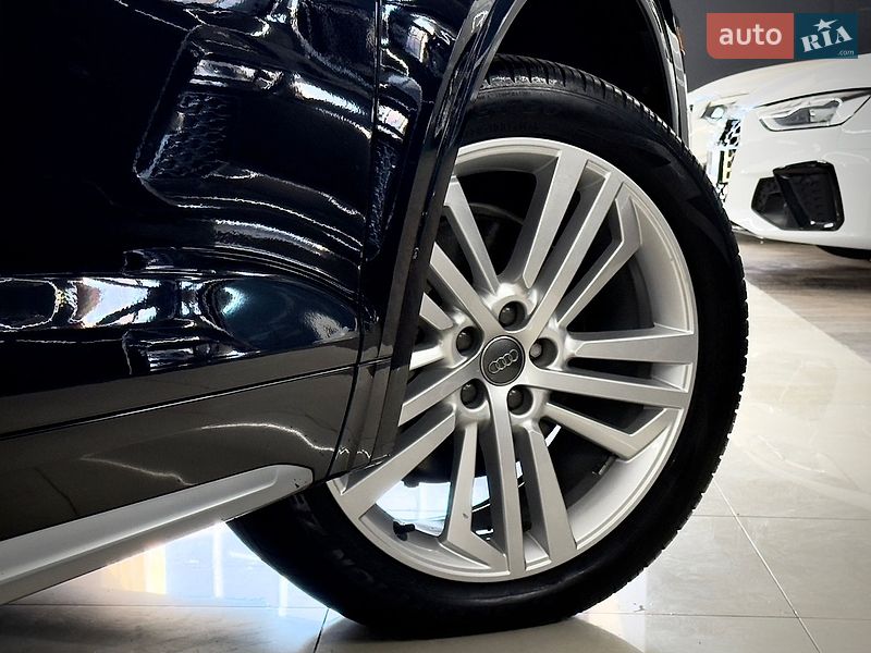 Внедорожник / Кроссовер Audi Q5 2019 в Николаеве