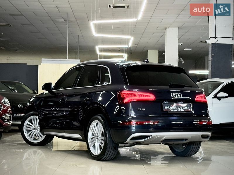 Внедорожник / Кроссовер Audi Q5 2019 в Николаеве