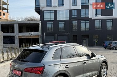 Позашляховик / Кросовер Audi Q5 2017 в Києві