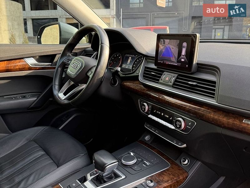 Позашляховик / Кросовер Audi Q5 2017 в Києві