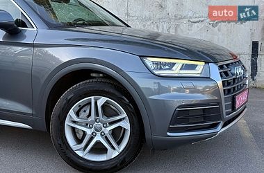 Внедорожник / Кроссовер Audi Q5 2018 в Ровно