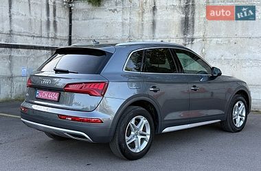 Внедорожник / Кроссовер Audi Q5 2018 в Ровно