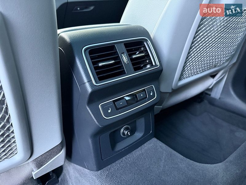 Внедорожник / Кроссовер Audi Q5 2018 в Ровно
