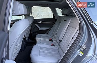 Внедорожник / Кроссовер Audi Q5 2018 в Ровно