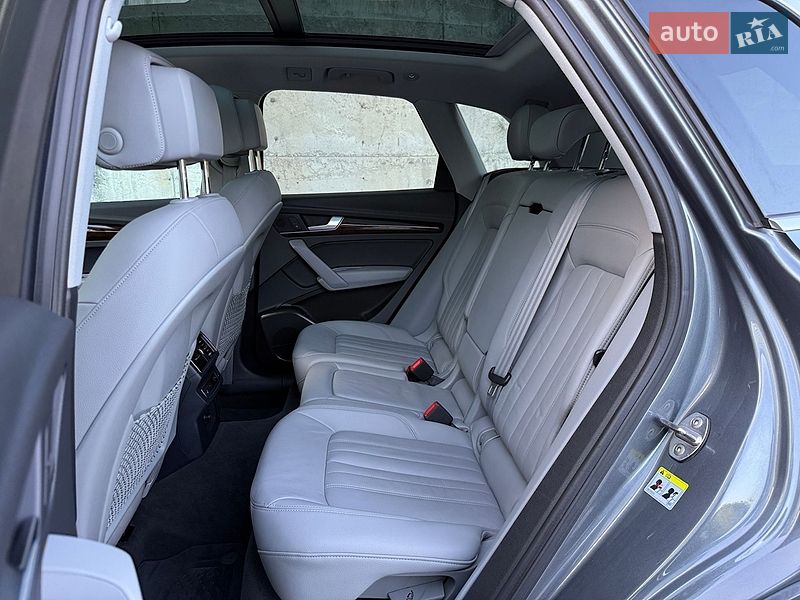Внедорожник / Кроссовер Audi Q5 2018 в Ровно