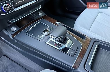 Внедорожник / Кроссовер Audi Q5 2018 в Ровно