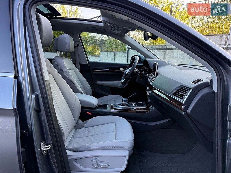 Внедорожник / Кроссовер Audi Q5 2018 в Ровно