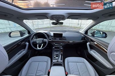 Внедорожник / Кроссовер Audi Q5 2018 в Ровно