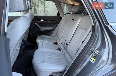 Внедорожник / Кроссовер Audi Q5 2018 в Ровно