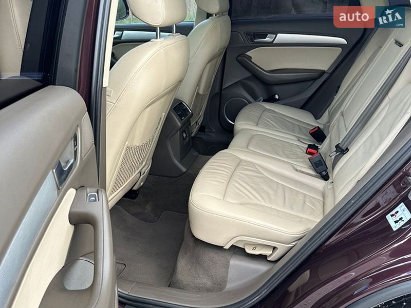 Внедорожник / Кроссовер Audi Q5 2015 в Городке