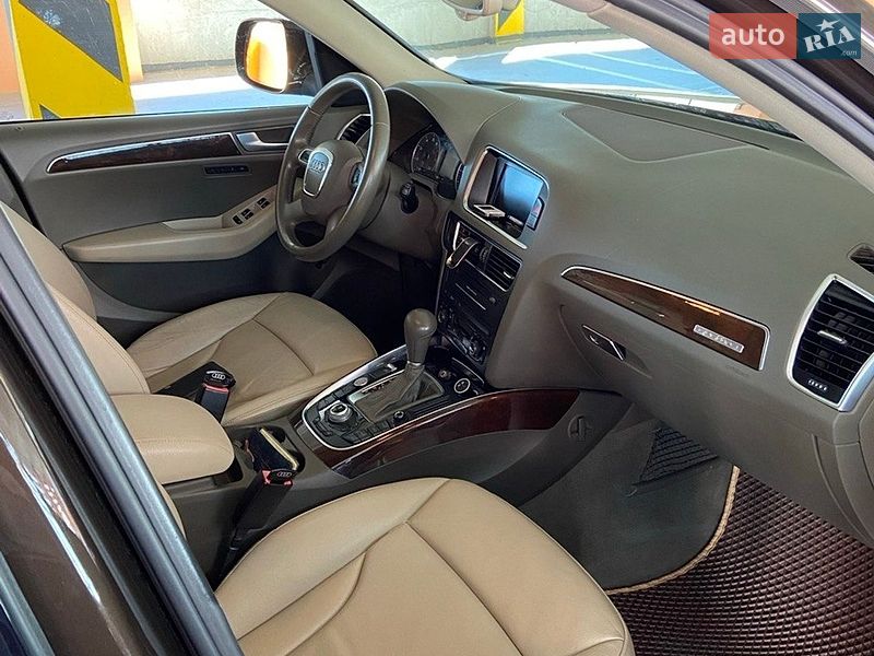 Внедорожник / Кроссовер Audi Q5 2011 в Луцке фото 13 Внедорожник / Кроссовер Audi Q5 2011 в Луцке