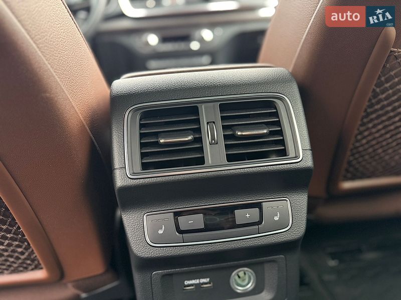 Внедорожник / Кроссовер Audi Q5 2019 в Луцке