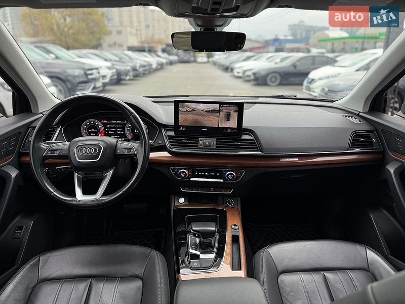Внедорожник / Кроссовер Audi Q5 2021 в Киеве