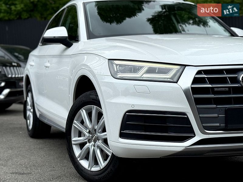 Внедорожник / Кроссовер Audi Q5 2017 в Киеве