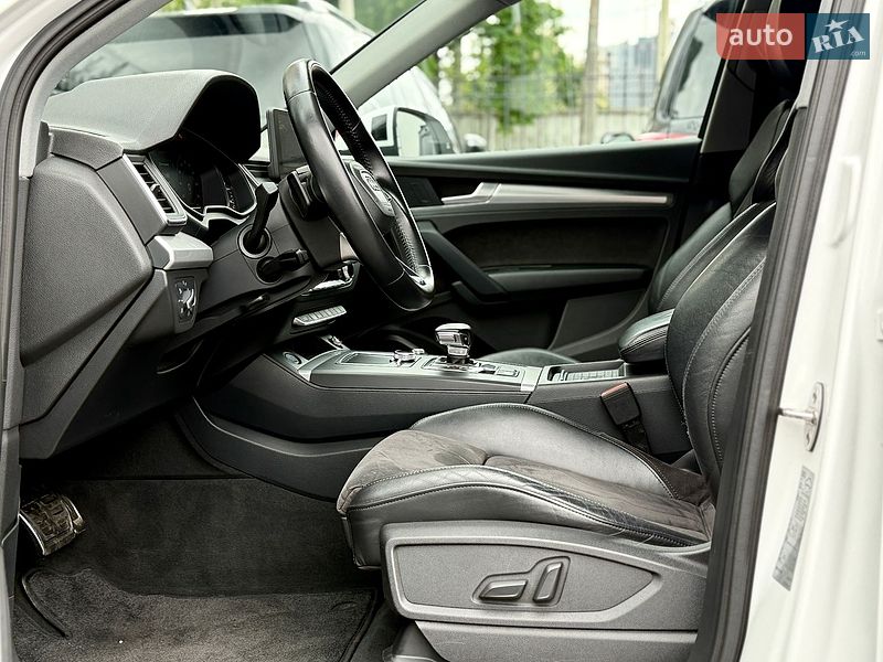 Внедорожник / Кроссовер Audi Q5 2017 в Киеве