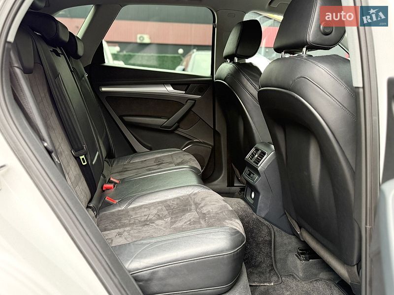 Внедорожник / Кроссовер Audi Q5 2017 в Киеве