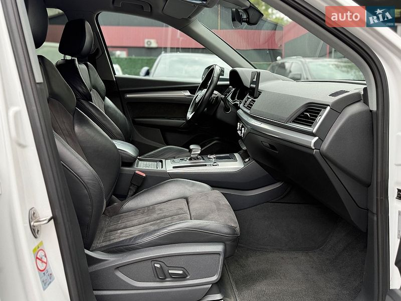 Внедорожник / Кроссовер Audi Q5 2017 в Киеве