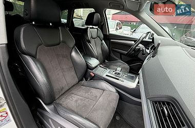 Внедорожник / Кроссовер Audi Q5 2017 в Киеве