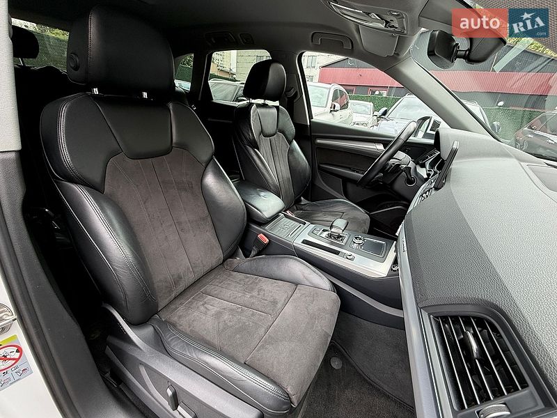 Внедорожник / Кроссовер Audi Q5 2017 в Киеве