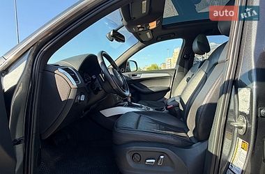 Позашляховик / Кросовер Audi Q5 2015 в Києві