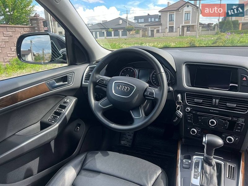 Внедорожник / Кроссовер Audi Q5 2016 в Ровно