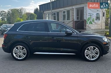 Позашляховик / Кросовер Audi Q5 2018 в Луцьку