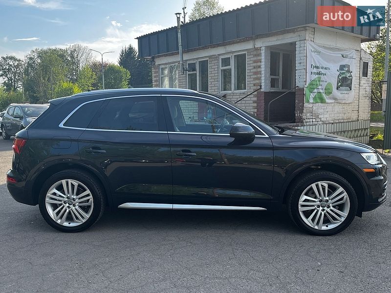 Позашляховик / Кросовер Audi Q5 2018 в Луцьку